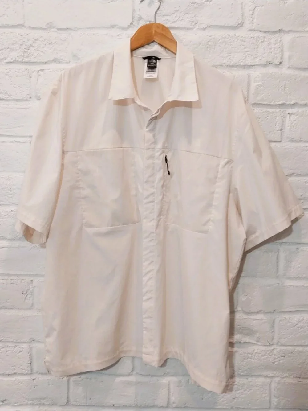 The North Face Men's XXL Light Range Shirt Beige Short Sleeve Button Up Vented .